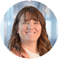 Corinne Linglet Headshot